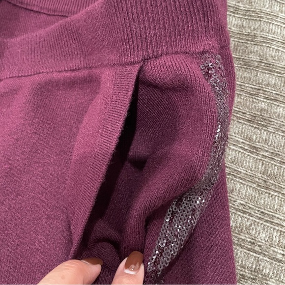NWOT Chico's Women 2X Rich Burgundy Red‎ Wine Knit Pull On Pants with Sequins - Picture 3 of 7